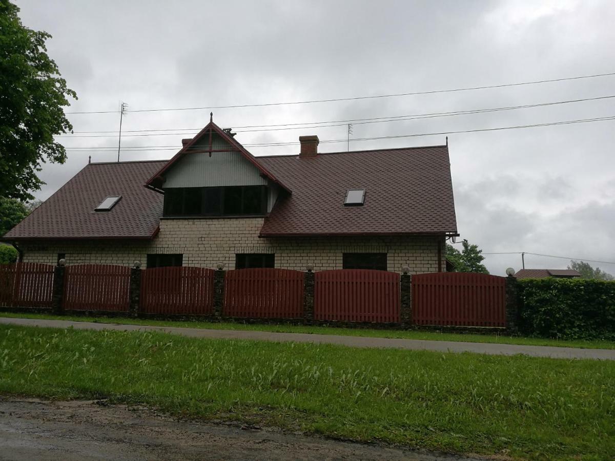 Hotel Bebru Pirts Vecbebri Exteriér fotografie